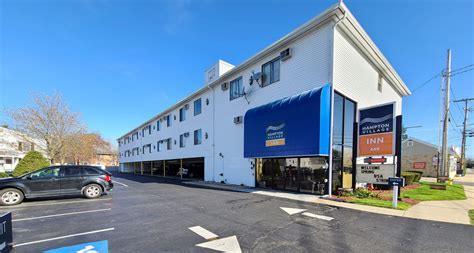 Hampton Village Inn – Hotel in Hampton, New Hampshire.